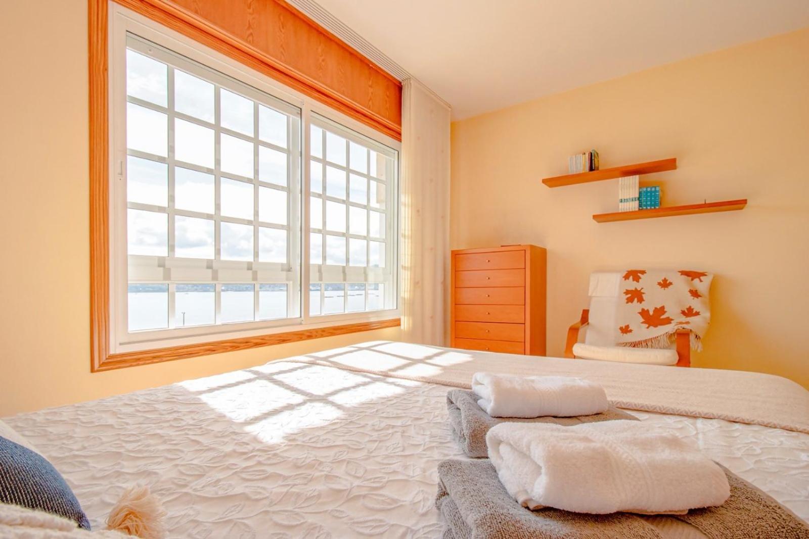 Bleumaison-Combarro Port Con Vistas Al Mar Экстерьер фото